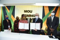 Jamaïque : le SJTD et le MTSS de ont signé un protocole d'accord pour promouvoir l'utilisation de la base de données et des services aux travailleuses domestiques